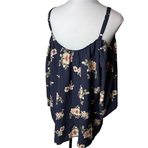 Torrid Floral print lace inset cold shoulder top 1 1x - Picture 9 of 12